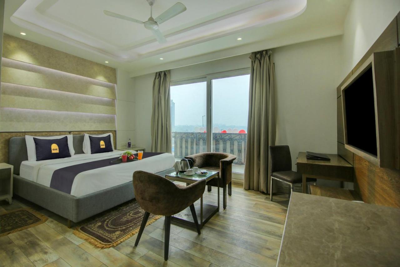 Townhouse Oak Hotel Dev Palace Делі Екстер'єр фото